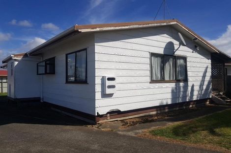 Photo of property in 63 Templeton Place, Clendon Park, Auckland, 2103