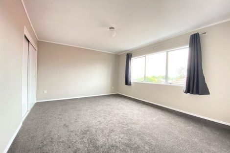 Photo of property in 2/4 Crescent Hills Court, Northpark, Auckland, 2013