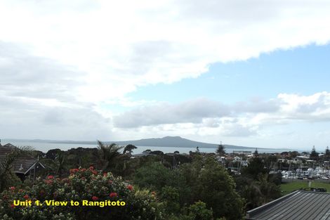 Photo of property in 9 Seaview Road, Castor Bay, Auckland, 0620