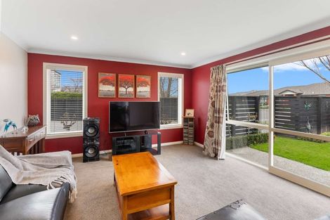 Photo of property in 12 Hampstead Close, Rangiora, 7400