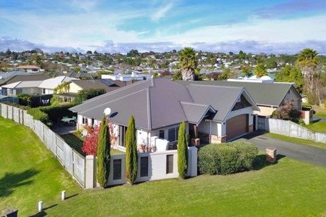 Photo of property in 86 Solomon Street, Brookfield, Tauranga, 3110