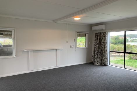 Photo of property in 27 Ngaio Street, Otaki Beach, Otaki, 5512
