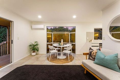 Photo of property in 13a Becroft Drive, Forrest Hill, Auckland, 0620