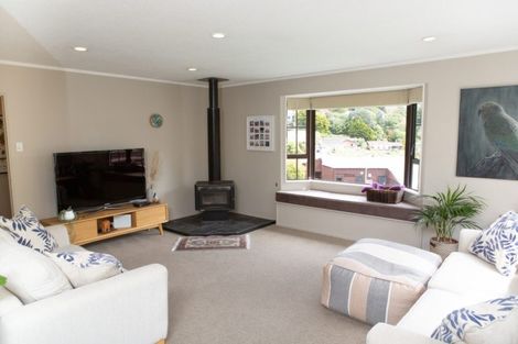 Photo of property in 4 Otonga Way, Churton Park, Wellington, 6037