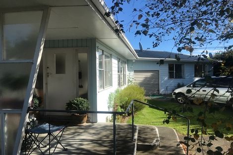 Photo of property in 2 Tyne Street, Carterton, 5713