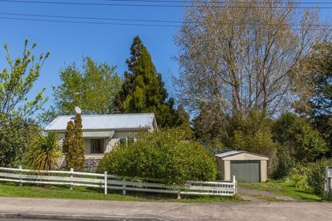 Photo of property in 877 Kahikatea Flat Road, Waitoki, Kaukapakapa, 0871