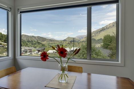 Photo of property in 30b Harrys Close, Arthurs Point, Queenstown, 9371