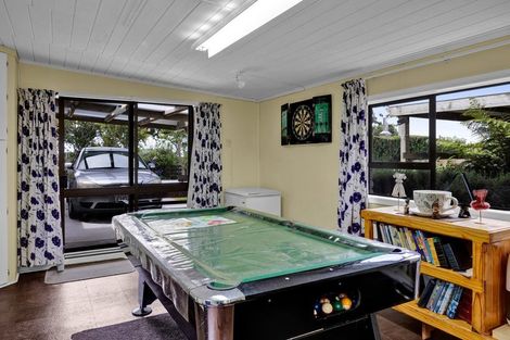 Photo of property in 244 Maata Road, Eltham, 4398