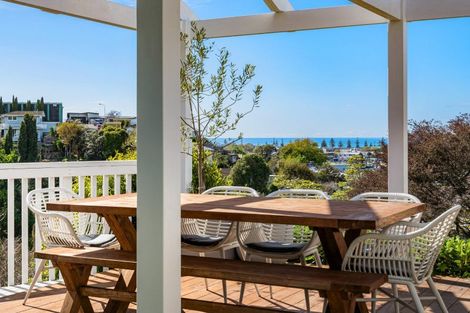 Photo of property in 29 Havelock Road, Hospital Hill, Napier, 4110