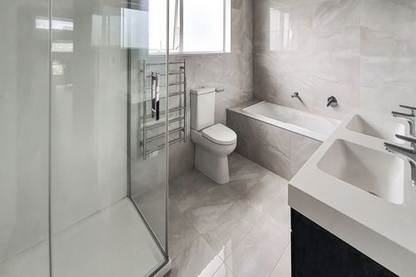 Photo of property in 22 Skipjack Pass, Silverdale, 0932