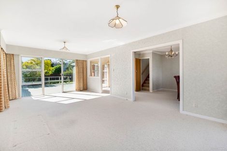 Photo of property in 4 The Anchorage, Sunnyhills, Auckland, 2010