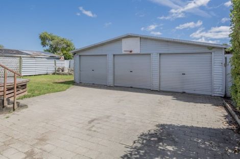 Photo of property in 15 Bartholomew Road, Levin, 5510