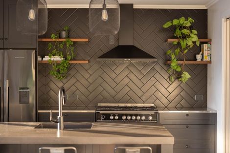 Photo of property in 23 Rich Rise, Havelock North, 4130