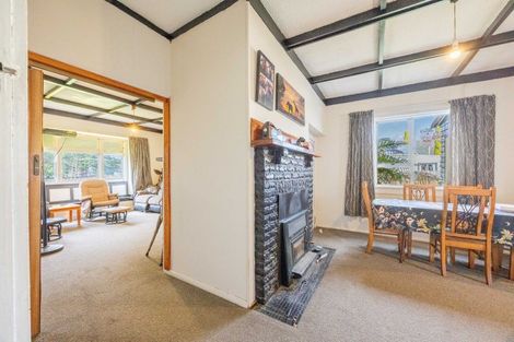 Photo of property in 7 Charlotte Street, Takapau, 4203