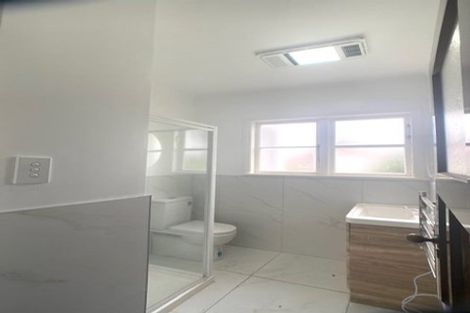 Photo of property in 18 Fulljames Avenue, Mount Roskill, Auckland, 1041