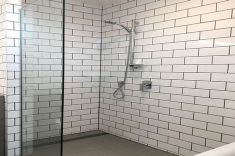 Photo of property in 122 Rongotai Road, Kilbirnie, Wellington, 6022