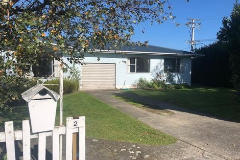 Photo of property in 2 Tyne Street, Carterton, 5713