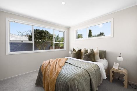 Photo of property in 17 Ridgeway Place, Glenview, Hamilton, 3206