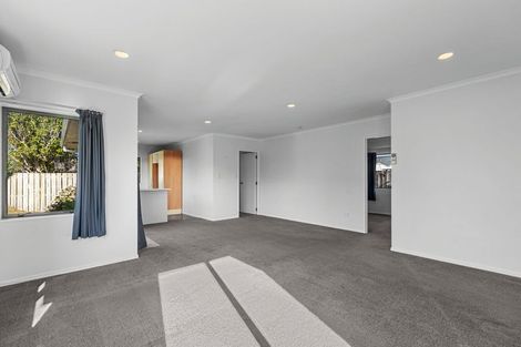 Photo of property in 22 Longstead Avenue, Papamoa Beach, Papamoa, 3118