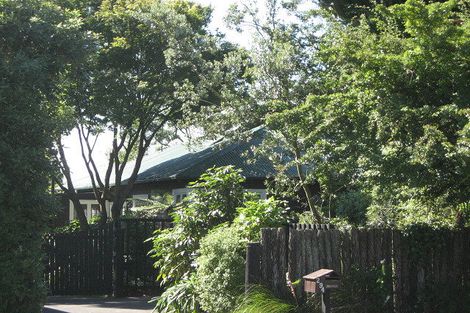 Photo of property in 392 Cashmere Road, Westmorland, Christchurch, 8025