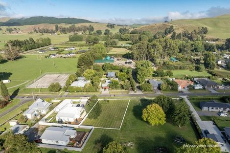 Photo of property in 15 Rochfort Street, Otane, 4202