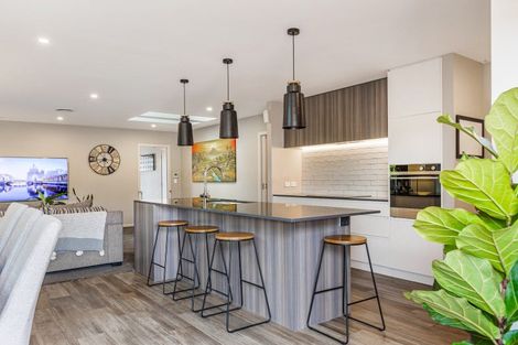 Photo of property in 33 Nellie Drive, Kumeu, 0810