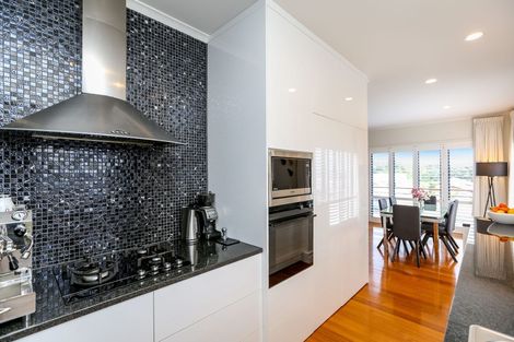 Photo of property in 2-6 Hamblyn Street, Strandon, New Plymouth, 4312