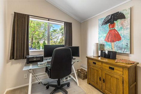 Photo of property in 1/14 Maritime Terrace, Birkenhead, Auckland, 0626