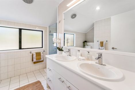 Photo of property in 118 Stanmore Bay Road, Stanmore Bay, Whangaparaoa, 0932