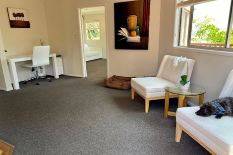 Photo of property in 2 William Souter Street, Forrest Hill, Auckland, 0620