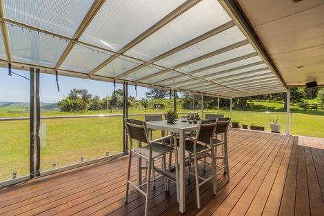 Photo of property in 837 Ararimu Valley Road, Helensville, Waimauku, 0882