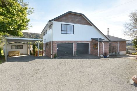 Photo of property in 73 Wakari Road, Halfway Bush, Dunedin, 9010