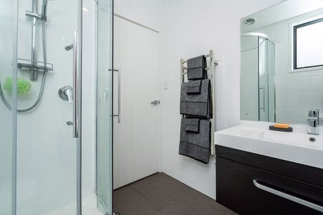 Photo of property in 64 Helenslee Road, Pokeno, 2402