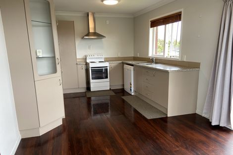 Photo of property in 108 Te Atatu Road, Te Atatu South, Auckland, 0610