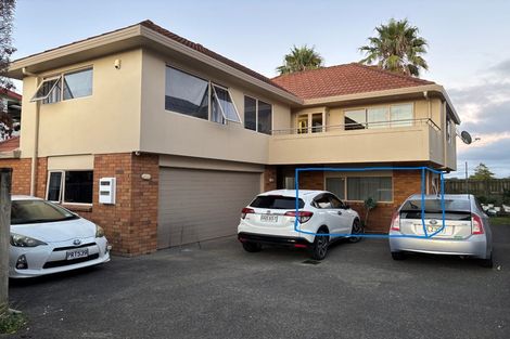 Photo of property in 2/842 East Coast Road, Oteha, Auckland, 0630