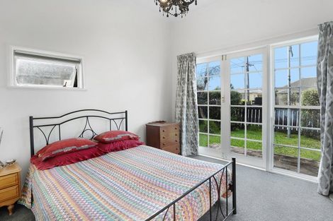 Photo of property in 223 High Street North, Carterton, 5713