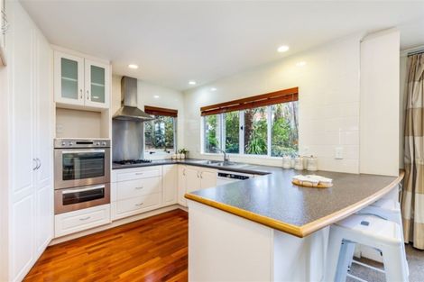 Photo of property in 28 Westminster Gardens, Unsworth Heights, Auckland, 0632