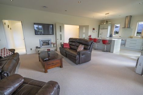 Photo of property in 30 Oraka Street, Te Anau, 9600