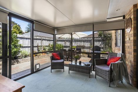 Photo of property in 1/6 Marbeth Court, Botany Downs, Auckland, 2010