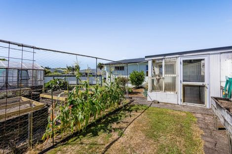 Photo of property in 8 Mahoe Street, Strandon, New Plymouth, 4312