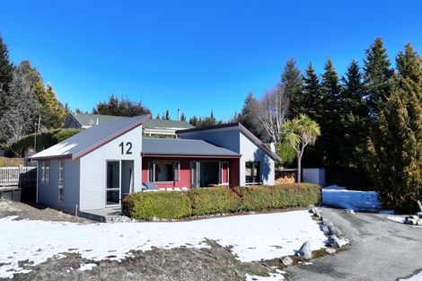 Photo of property in 12 O'neill Place, Lake Tekapo, 7999