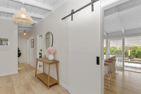 Photo of property in 64 Tiroroa Avenue, Te Atatu South, Auckland, 0610