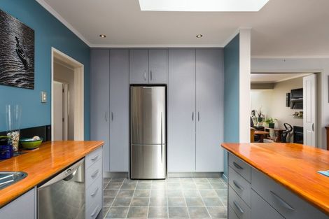 Photo of property in 28 Marian Drive, Inner Kaiti, Gisborne, 4010