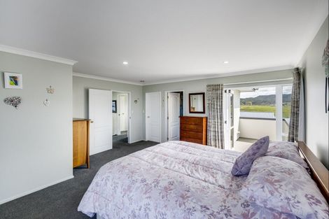 Photo of property in 120 North Shore Road, Eskdale, Napier, 4182