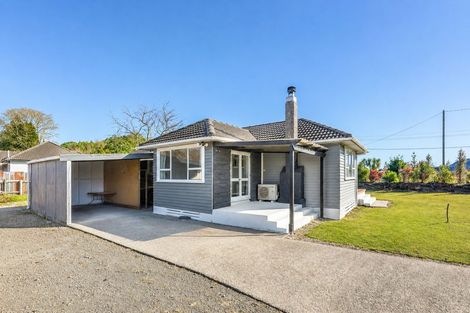 Photo of property in 2 Ngareta Road, Mourea, Rotorua, 3074