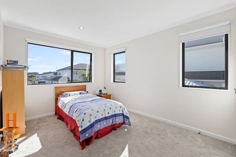 Photo of property in 3 Tawa Place, Orewa, 0931