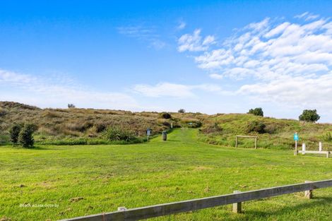 Photo of property in 918b Papamoa Beach Road, Papamoa Beach, Papamoa, 3118