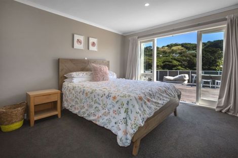 Photo of property in 9 Pukerua Beach Road, Pukerua Bay, 5026