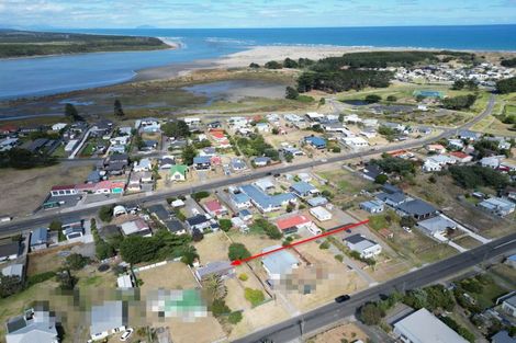 Photo of property in 40 Pratt Avenue, Foxton Beach, Foxton, 4815