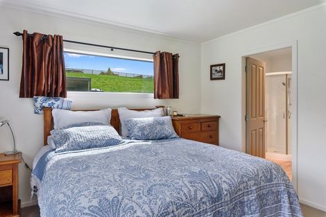 Photo of property in 7 Faydon Close, Ohau, Levin, 5570